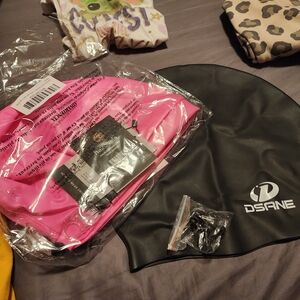Black and Hairbrella Pink Swim Cap Set